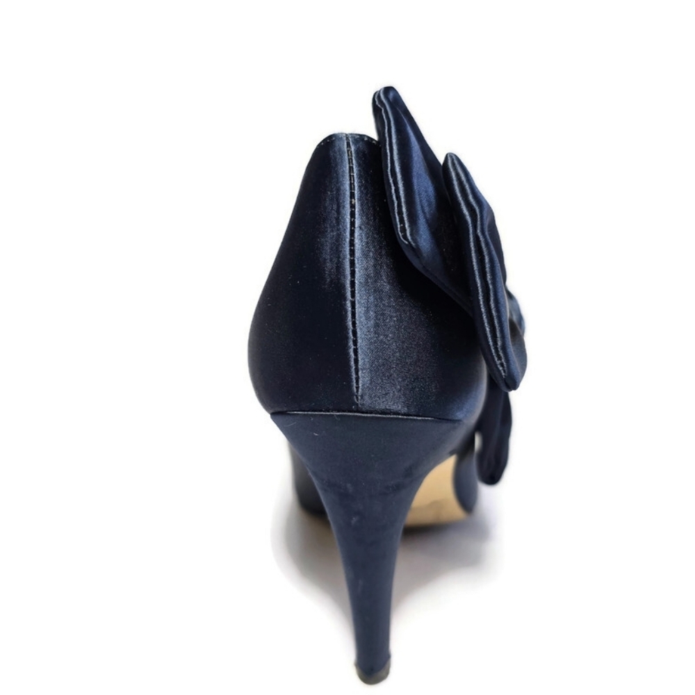 Nine West Blue Satin Oversized Bow Pumps Stilettos Heels Sz 8.5 Pointed - Picture 10 of 16